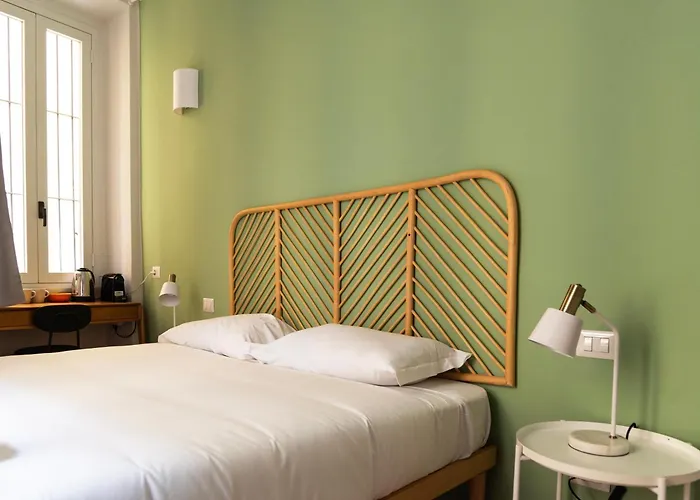 Youhosty - Ticinese 4 Apartment *
